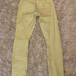 Guess yellow stretch denim distressed jeans size 27